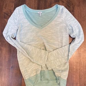 Splendid v neck sweatshirt, light aqua color